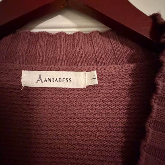 Matching set - Picture 2 of 3